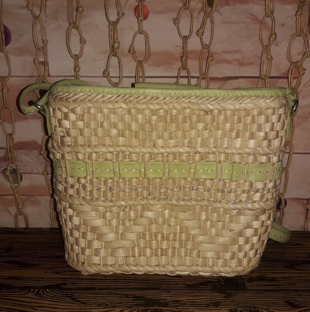 Brighton Straw Handbag Plus Bonus Tote - Picture 5 of 10